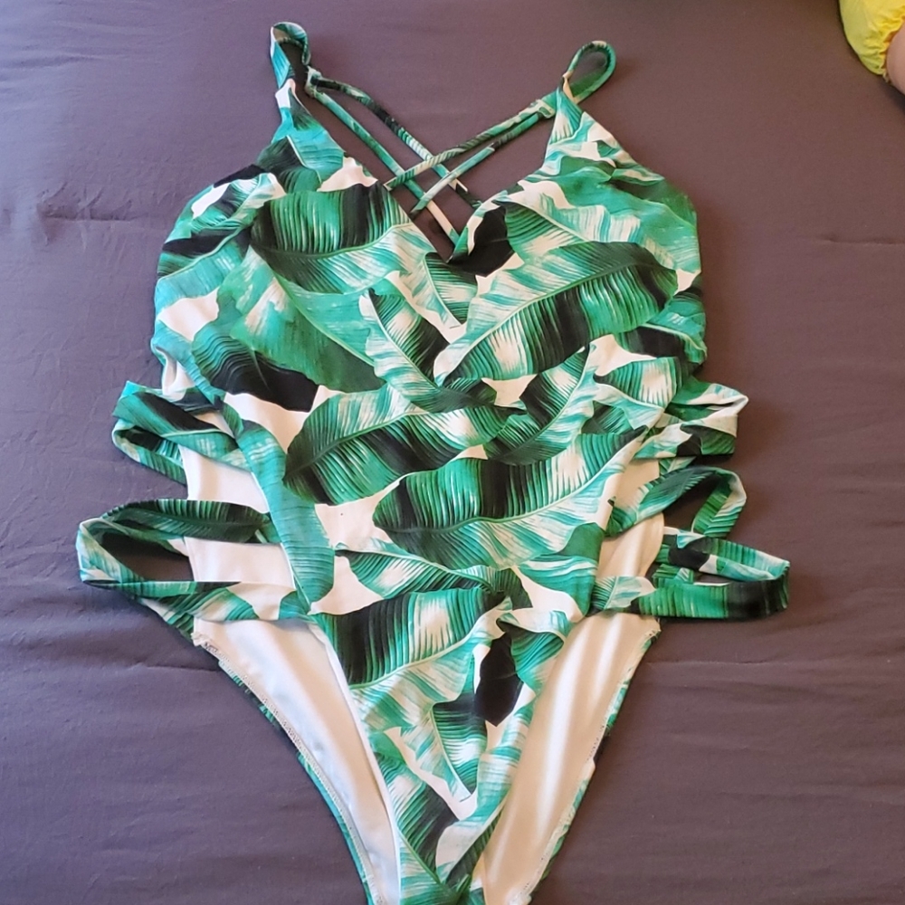 LA hearts one piece